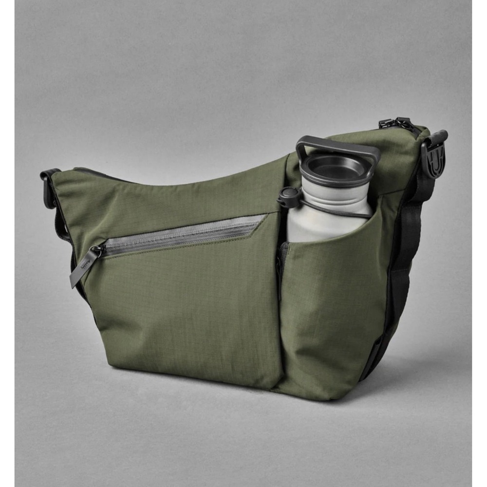 Alpaka Flow Satchel Green Axoflux 210D 4L Recycled Fabric Crossbody Bag NEW